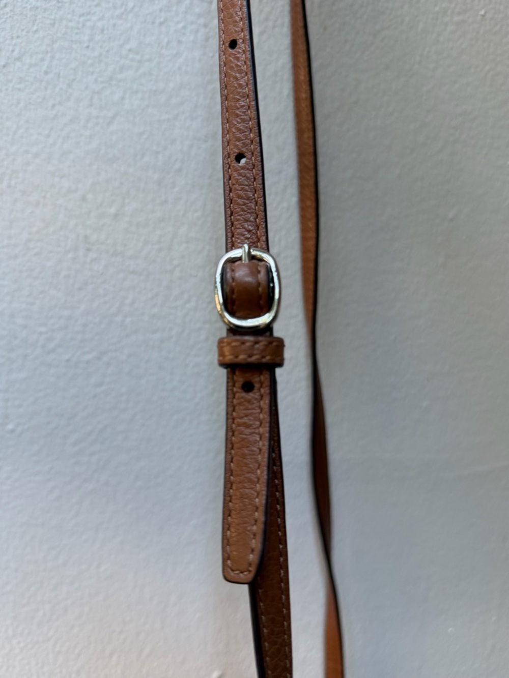 Coach Tan Leather Shoulder Bag with Gold Turnlock - Picture 2 of 6